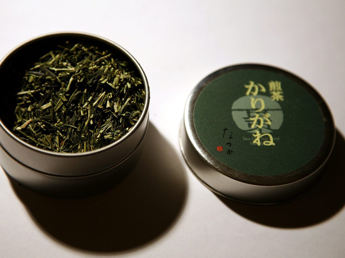 Kukicha tea — loose leaves